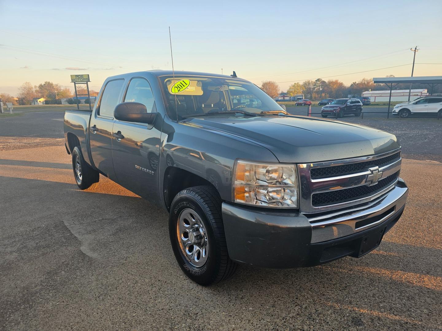 2011 BLUE Chevrolet Silverado 1500 LS Crew Cab Short Box 2WD (3GCPCREA3BG) with an 4.8L V8 OHV 16V engine, 4-Speed Automatic transmission, located at 533 S Seven Points BLVD, Seven Points, TX, 75143, (430) 255-4030, 32.313999, -96.209351 - Photo#1